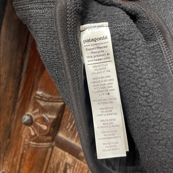 Patagonia Better Sweater Full Zip Jacket | Women’s Size Medium | Charcoal Gray - Picture 10 of 11